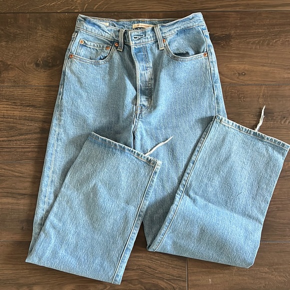 women’s levi jeans - Picture 1 of 4